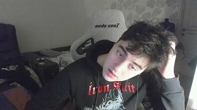 Knuckles17 online show from 01-12-26, 01:40