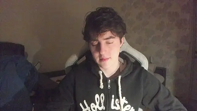 Knuckles17 online show from 04-27-26, 06:06