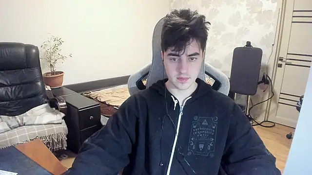 Knuckles17 online show from 12-04-25, 11:09