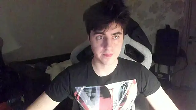 Knuckles17 online show from 02-12-26, 01:22