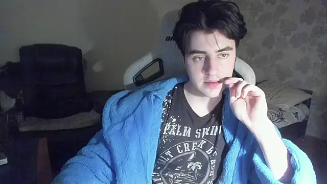 Knuckles17 online show from 06-14-26, 02:24