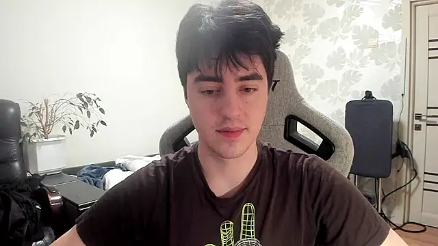 Knuckles17 online show from 02-15-26, 04:06