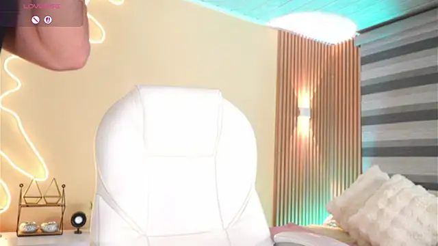 Snapshot of MatiasKorn chatting on 11-05-25, 07:11 MatiasKorn online show from 11-05-25, 07:11