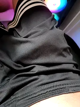 Snapshot of Mateusoliver7 chatting on 03-03-26, 12:34 Mateusoliver7 online show from 03-03-26, 12:34