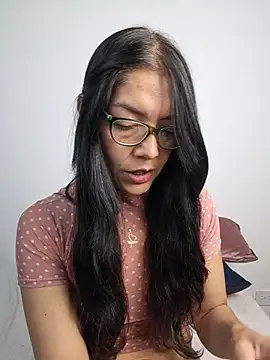 Snapshot of Alicesoul chatting on 07-08-26, 11:38 Alicesoul online show from 07-08-26, 11:38