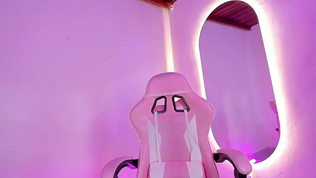  girl fernanda  online show from 10-19-25, 06:49