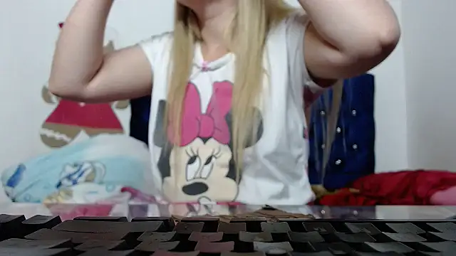 69liamilk69 online show from 11-13-25, 04:49