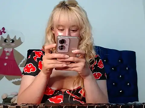 69liamilk69 online show from 11-06-25, 05:55