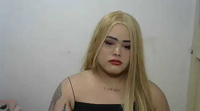 Snapshot of antonellasex1998 chatting on 02-15-25, 08:22 antonellasex1998 online show from 02-15-25, 08:22