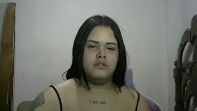 Snapshot of antonellasex1998 chatting on 02-15-26, 04:39 antonellasex1998 online show from 02-15-26, 04:39