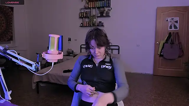 Snapshot of cyber_whore_ chatting on 10-10-25, 03:57 cyber whore online show from 10-10-25, 03:57