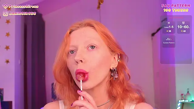 Snapshot of Circus_Princess chatting on 02-22-25, 02:17 Circus Princess online show from 02-22-25, 02:17