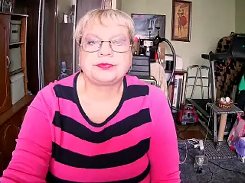 LOLA8888 online show from 10-19-25, 10:40