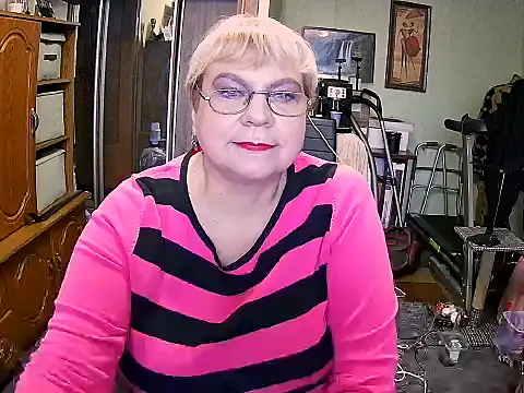 LOLA8888 online show from 11-30-25, 11:33