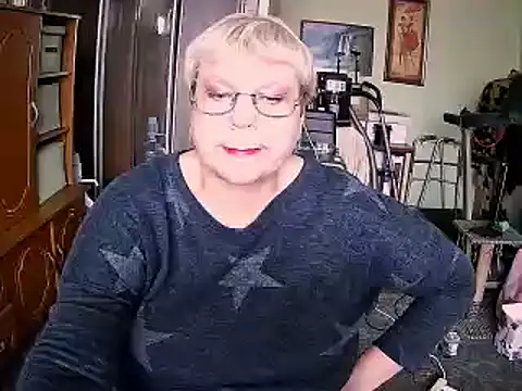 LOLA8888 online show from 11-19-25, 12:05