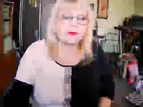 LOLA8888 online show from 10-04-25, 11:01