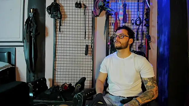 Twisted Fantasy online show from 05-25-26, 04:01