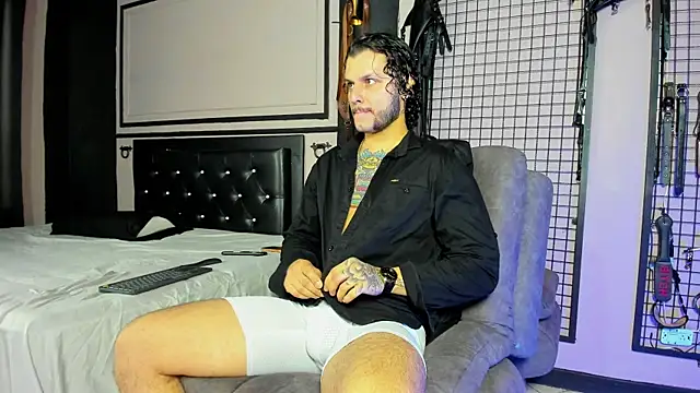 Twisted Fantasy online show from 03-17-25, 01:29