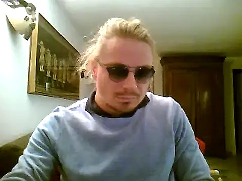 Snapshot of maciste26 chatting on 12-16-24, 08:37 maciste26 online show from 12-16-24, 08:37