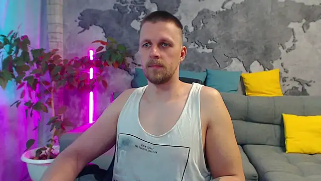 Snapshot of VikingChrisss chatting on 05-17-26, 10:15 VikingChrisss online show from 05-17-26, 10:15