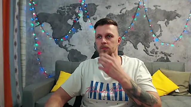 Snapshot of VikingChrisss chatting on 01-03-25, 01:24 VikingChrisss online show from 01-03-25, 01:24