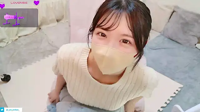 Snapshot of anchan_ chatting on 06-06-26, 01:38 anchan online show from 06-06-26, 01:38