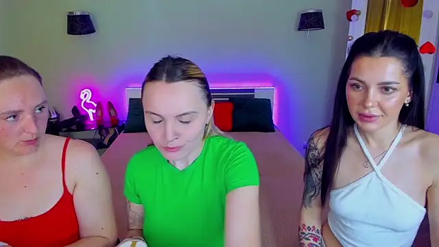 Snapshot of MagicEyess chatting on 05-21-26, 06:55 MagicEyess online show from 05-21-26, 06:55