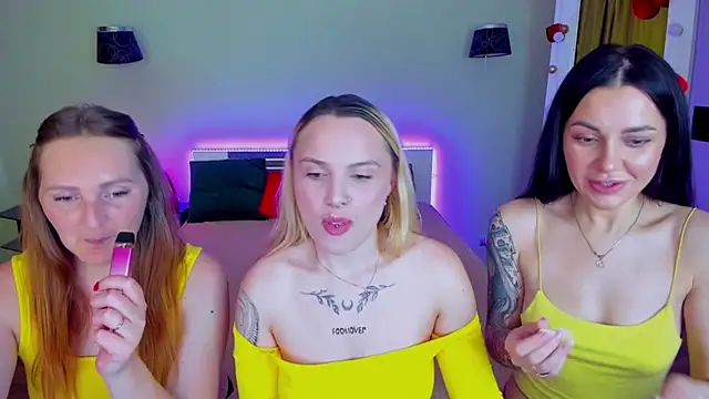 Snapshot of MagicEyess chatting on 05-25-26, 08:24 MagicEyess online show from 05-25-26, 08:24
