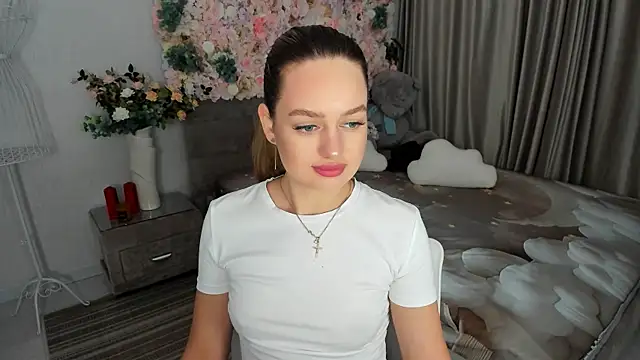 MiracleCurly online show from 10-15-25, 07:11