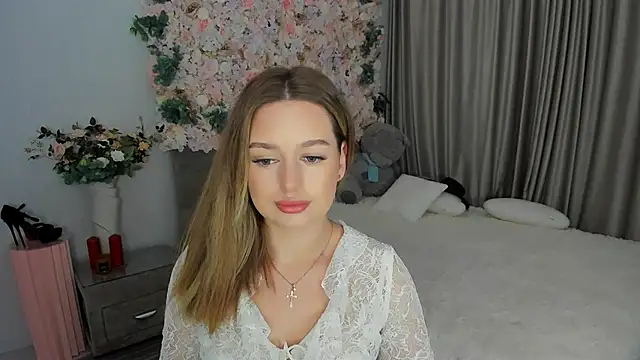 MiracleCurly online show from 09-24-25, 06:03