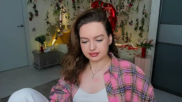 MiracleCurly online show from 03-12-26, 06:12