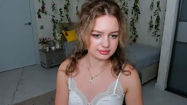 MiracleCurly online show from 10-02-25, 07:28