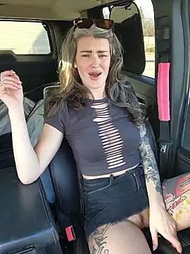 Lilmissvyx online show from 01-14-26, 09:51