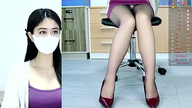 Snapshot of tt50256 chatting on 02-09-26, 12:25 tt50256 online show from 02-09-26, 12:25