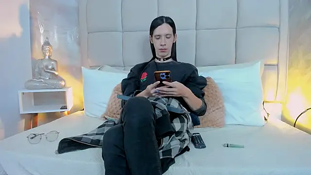 Hecatee 77 online show from 09-10-25, 07:46