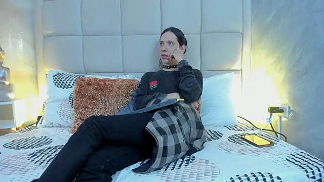 Hecatee 77 online show from 02-04-26, 07:53