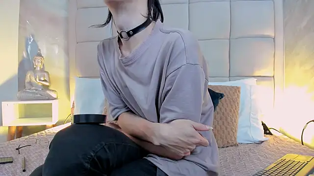 Hecatee 77 online show from 09-29-25, 07:52