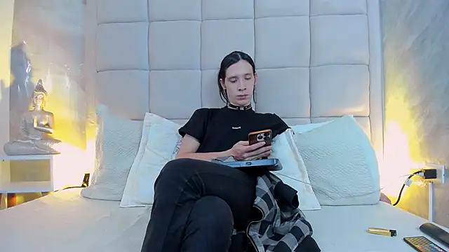 Hecatee 77 online show from 10-22-25, 07:35