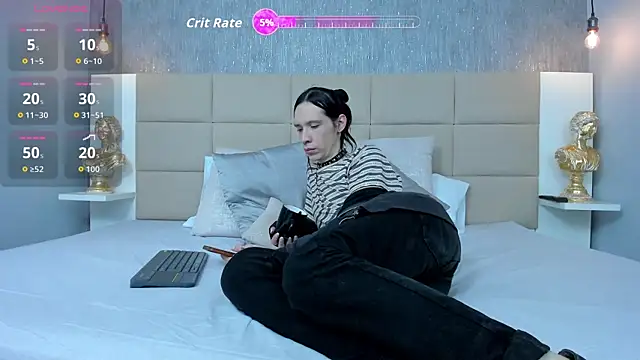 Hecatee 77 online show from 03-28-26, 07:48