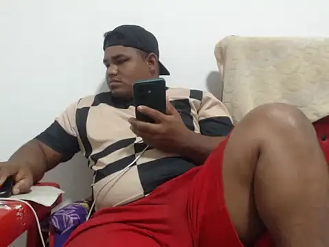 PONSE LATINO online show from 10-13-25, 04:41