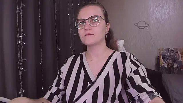 MissBrightShine online show from 11-01-25, 09:58