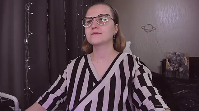 MissBrightShine online show from 11-30-25, 11:55