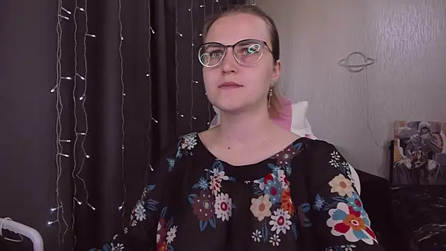 MissBrightShine online show from 09-11-25, 10:26