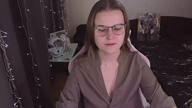 MissBrightShine online show from 10-21-25, 10:58