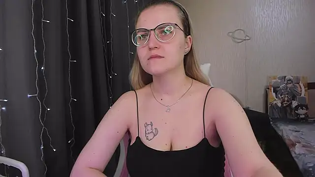MissBrightShine online show from 04-30-26, 01:29