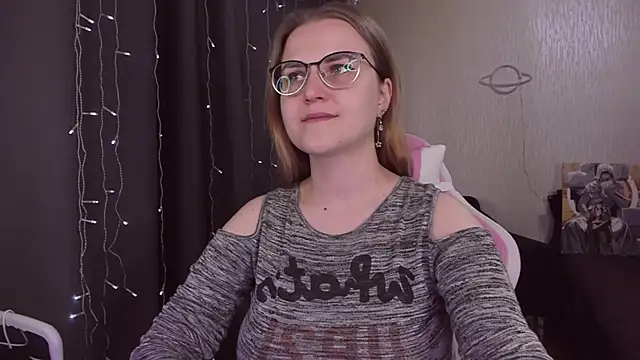 MissBrightShine online show from 09-19-25, 11:58