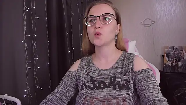 MissBrightShine online show from 09-16-25, 10:27