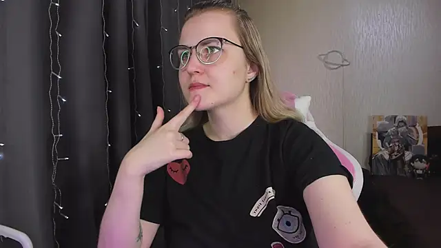 MissBrightShine online show from 04-04-26, 11:06