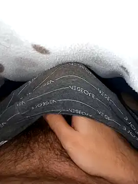 Snapshot of SouTarado69 chatting on 01-20-25, 03:04 SouTarado69 online show from 01-20-25, 03:04