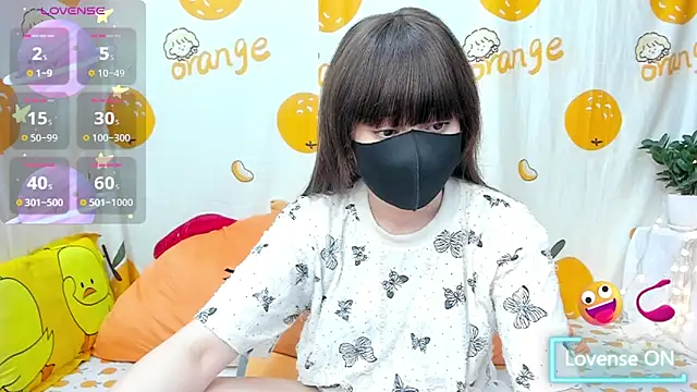 alonelove   online show from 04-17-26, 02:25